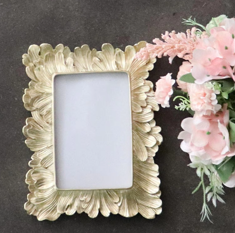 Golden Nordic Frame 6"x4"