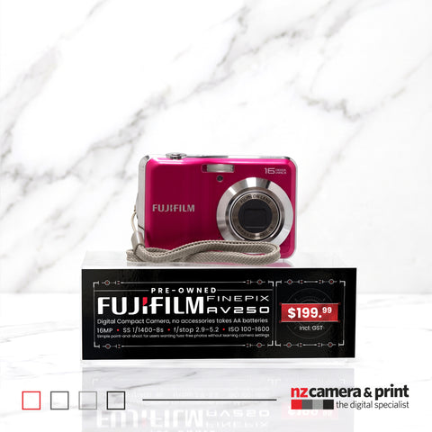 Pre-Owned Fujifilm Finepix AV250