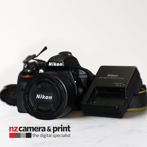 Pre-Owned Nikon D3300 with DX 18-55mm Lens, battery, strap and charger pack