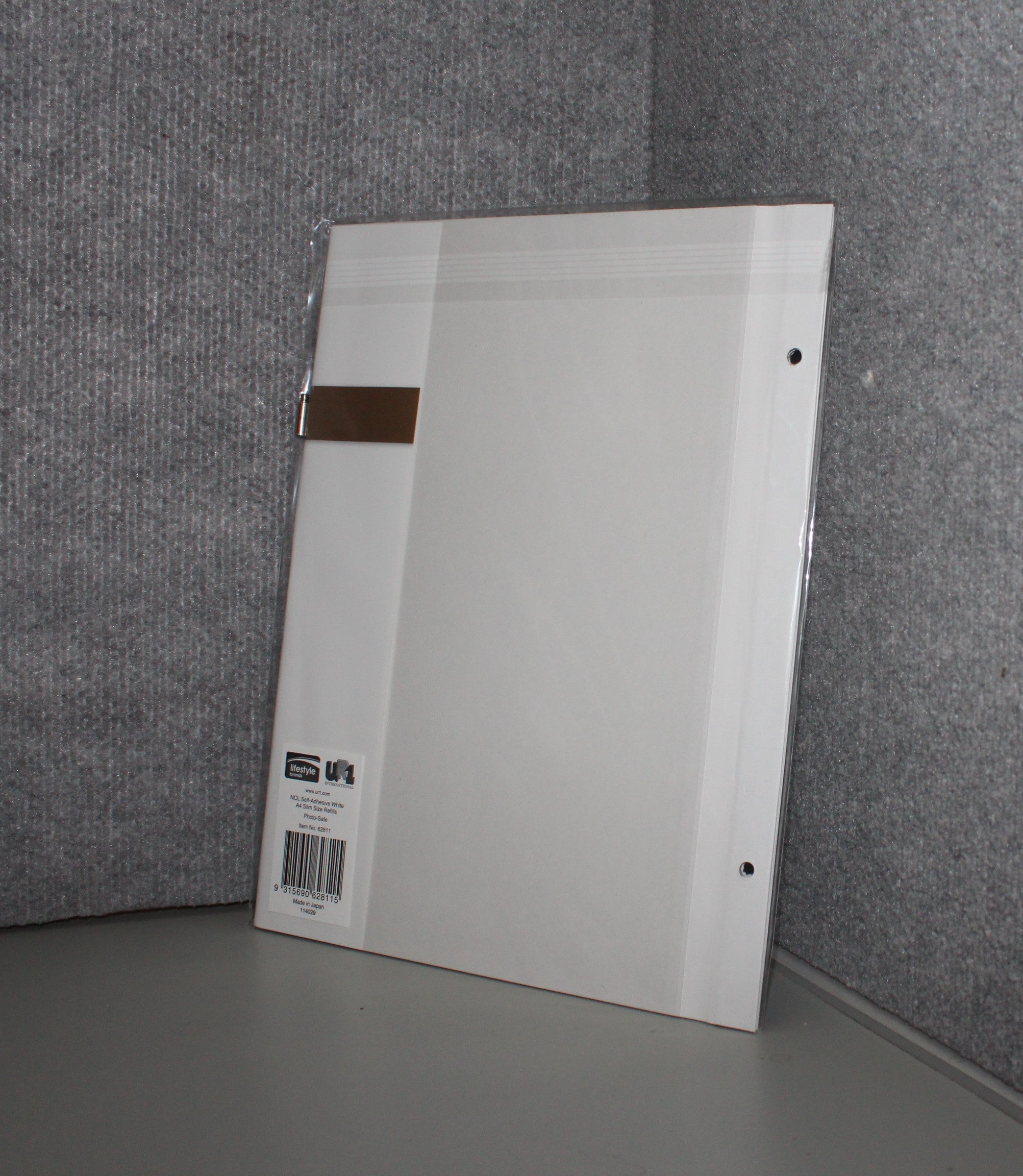 Self-adhesive refill sheets - 20cm x 29.7cm