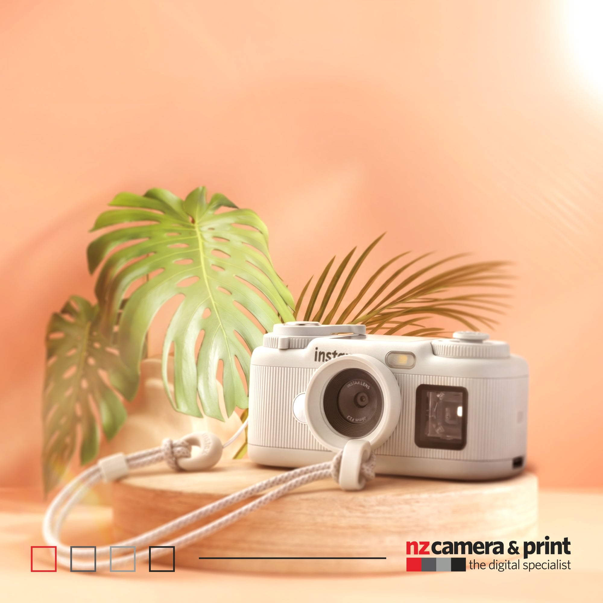 instax Pal 2 in White or Black