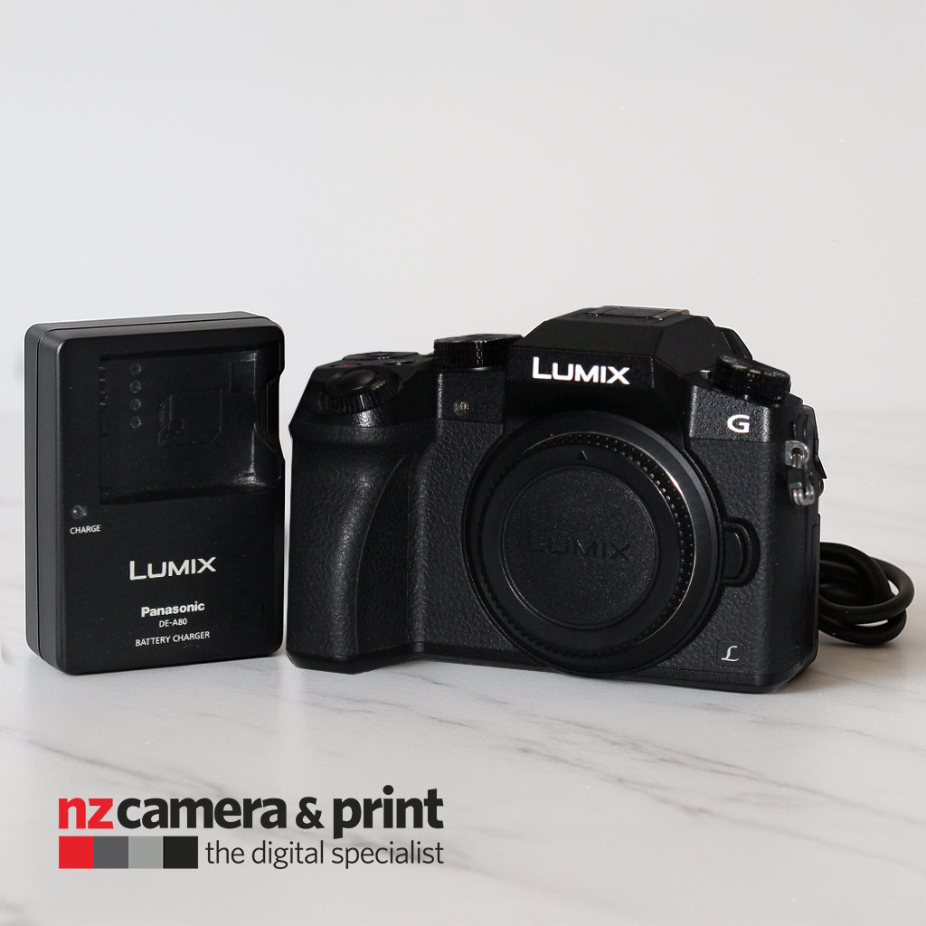 Pre-Owned Panasonic Lumix G7 body only with battery and charger