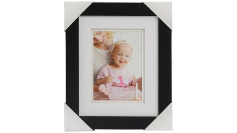 UR1 Life 8x10-inch Photo Frame with 5x7-inch Opening